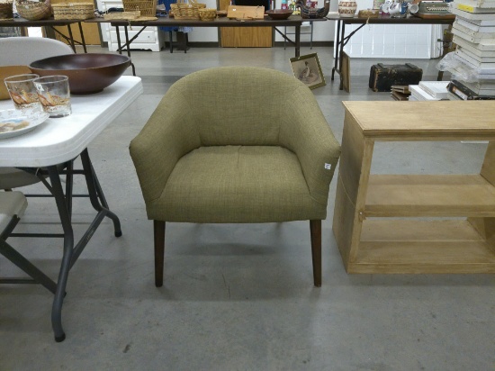 lounge chair, mid century modern 28in tall back and 26in wide seat