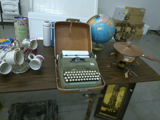 typewriter, vintage smith-corona 1950s still works