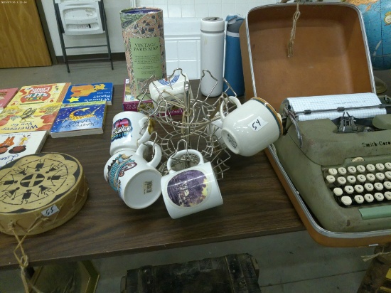 mug tree, 3 levels with some mugs included 9.5in tall