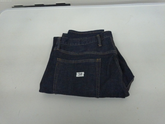 gap jeans, men's 36x32 very nice pair