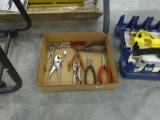 tools, mixed lot of pliers and snips