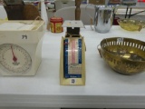 vintage postal scale, made by hanson in the usa from 1978 still works