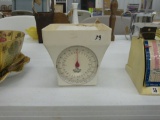 vintage food scale, 1970s the gourmet weigh still works
