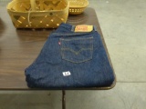 levi jeans, very nice pair men's 38x32