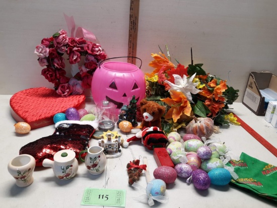 Seasonal Lot, fall, Christmas, Easter, Valentine Decorations