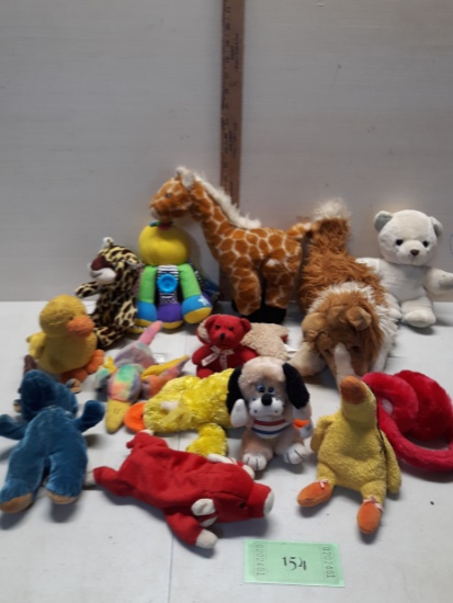 Stuffed Animal Lot, Giraffe, Collie, Bears, Ducks and more