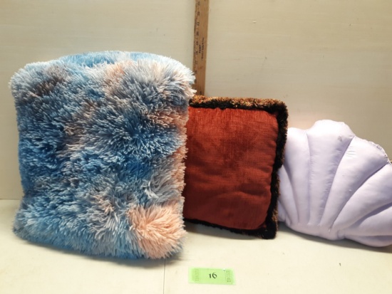 Decorative Pillow Lot