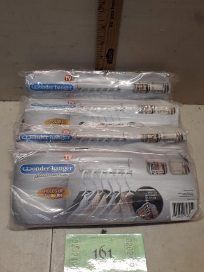 Wonder Hangers, 4 Sets, NIP