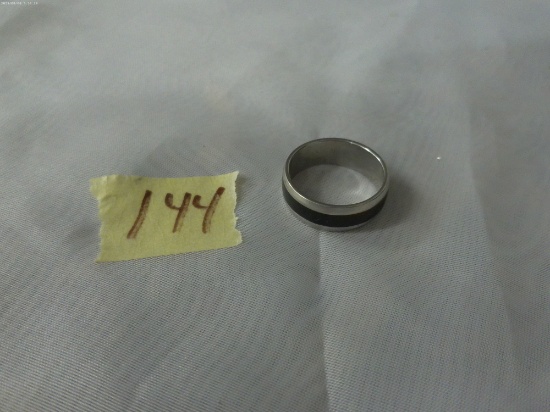 men's stainless steel ring, size 11.5 with black center band