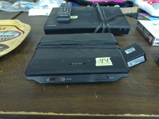 portable dvd player, 8in axion does power on