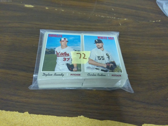 baseball cards, large run of topps 2019 heritage cards