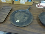 cast iron, lodge usa 90G skillet 10.5in across