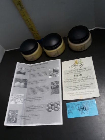 Silky Soy  Candle lot, Sandalwood Patchouli & Amber