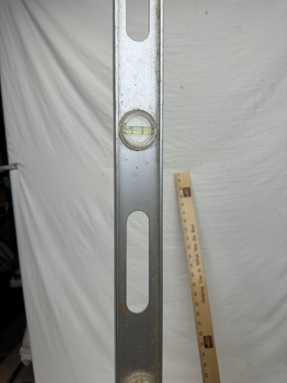 4ft Long Aluminum Level