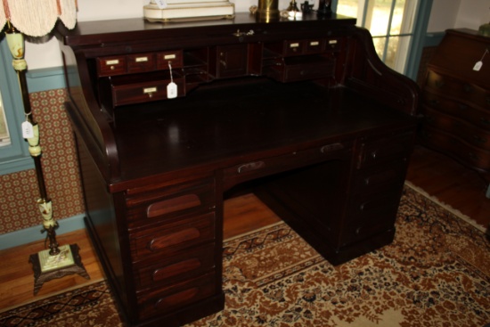 Standard Dark Mahogany Roll Top Desk w/Key