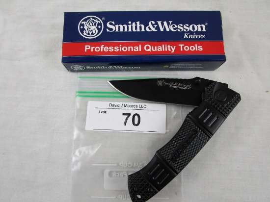 Smith & Wesson Extreme OPS Lock-Blade Knife