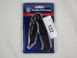 Smith & Wesson Extreme OPS Lock-Blade Knife