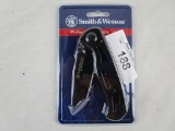 Smith & Wesson Extreme OPS Lock-Blade Knife