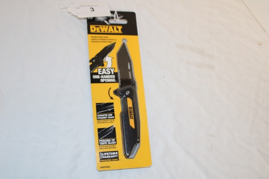 DeWalt Folding Pocket Knife w/Belt Clip.  New!