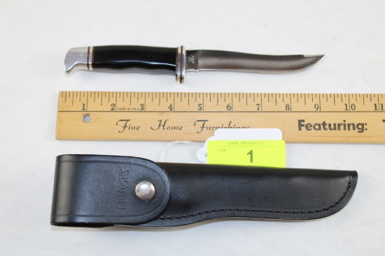 Buck Model 105 Hunting Knife w/Black Leather Sheath