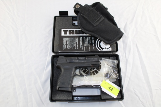 Taurus PT609 Pro 9mm Pistol w/Case and Holster