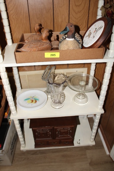 3 Shelves of Décor Items - Ducks, Vases, Jewelry Box