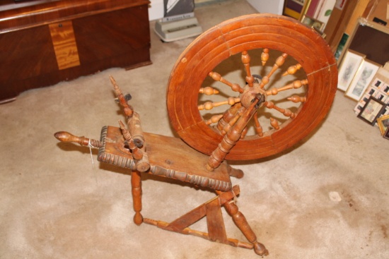 Spinning Wheel w/23" Diameter Wheel
