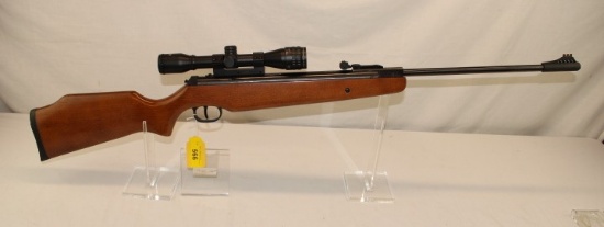 Xisico "XS25" Cal. 5.5/.22 Air Rifle with a Hawke Sport Scope