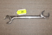 Snap-On 1-1/4" Four-Way Angle Head Wrench
