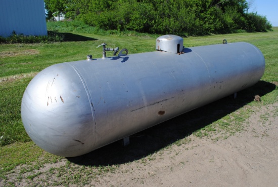 1000 Gallon LP Tank