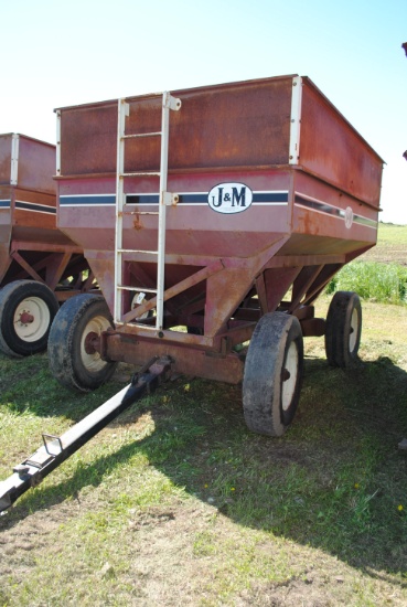 J&M 400 Bushel Grain Box, 12 Ton J&M running gear with extendable hitch