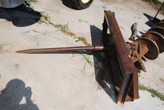 Skid loader bale spear