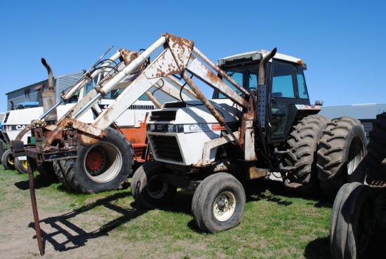 Case 2394 w/full hydraulic loader (incl Bale Spear & 8' Material bucket), good 20.8 x 38" rubber & h