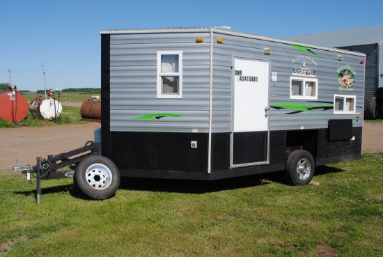 2016 Ice Castle Perch Palace 8' x 14í fish house. Hyd lift, dual bunks, range, fridge, microwave, st