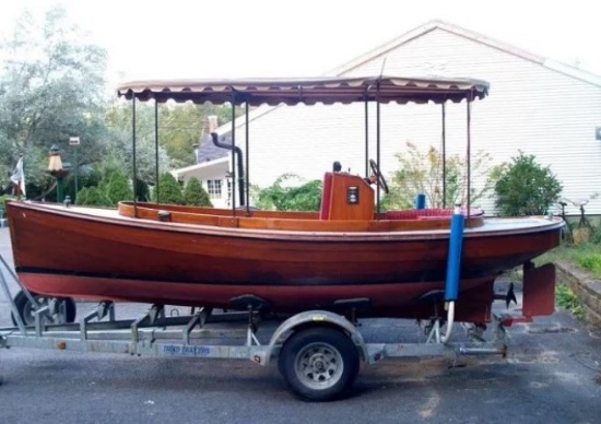 New England Vintage Boat & Car Auction