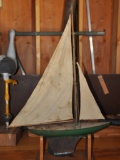 Metal Pond Boat Model