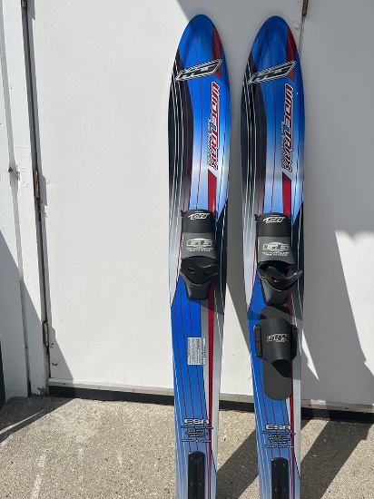 Adult O'Brien Water Skis