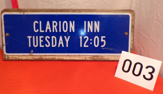 Clarion Inn Sign