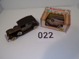 Montgomery Ward 1917 Model T Bank And Lincoln Car