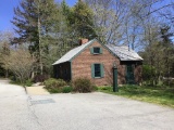 GATE HOUSE BUILDING