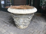 GARDEN URNS