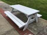 PICNIC TABLE
