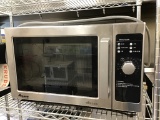 MICROWAVE OVEN