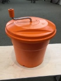 SALAD SPINNER / DRYER