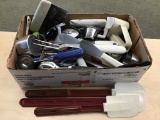 MISCELLANEOUS KITCHEN UTENSILS