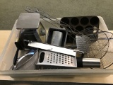 MISCELLANEOUS KITCHEN UTENSILS