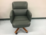 CONFERENCE ROOM CHAIRS