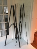 (8) ART EASELS