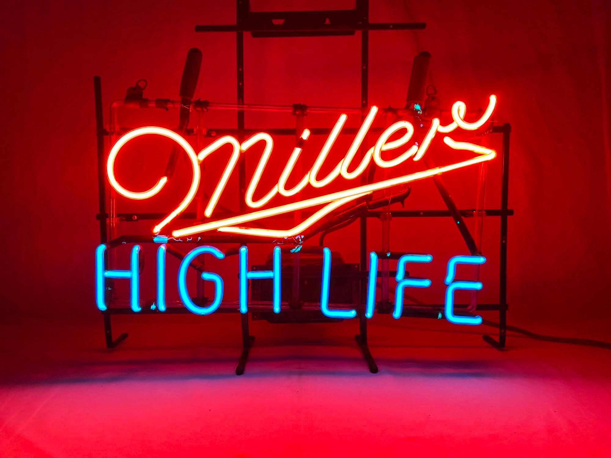 Vintage Miller High Life Neon Sign | Proxibid Vintage Miller High Life Neon Sign | Proxibid