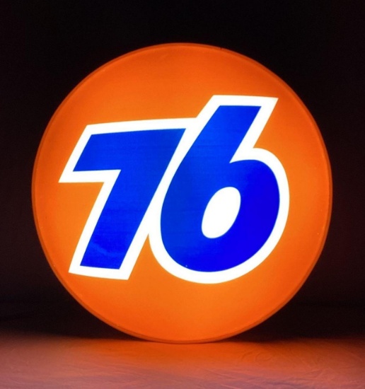 Union 76 Lighted Sign